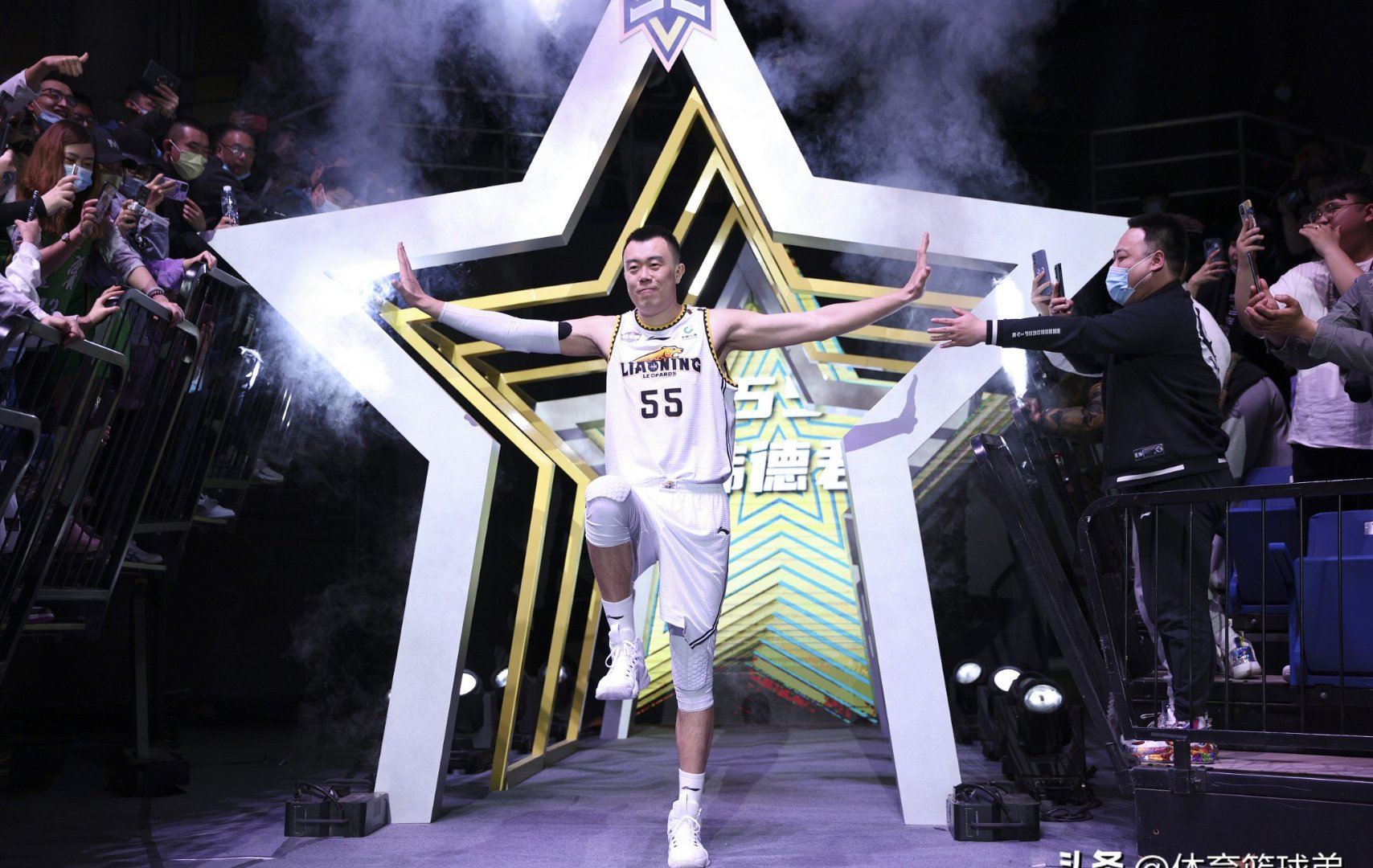 辽宁本钢迎CBA季后赛关键赛，集结日调整名单，目标明确，资深球员宣示担当的简单介绍