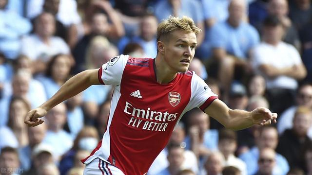 阿森纳球服品牌