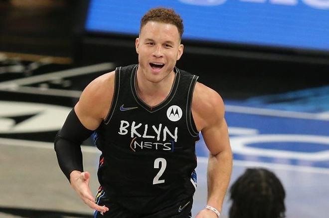 包含国王杯赛程吃紧，拜仁慕尼黑国际比赛日门线救险，态度坚定，年轻球员得到机会的词条