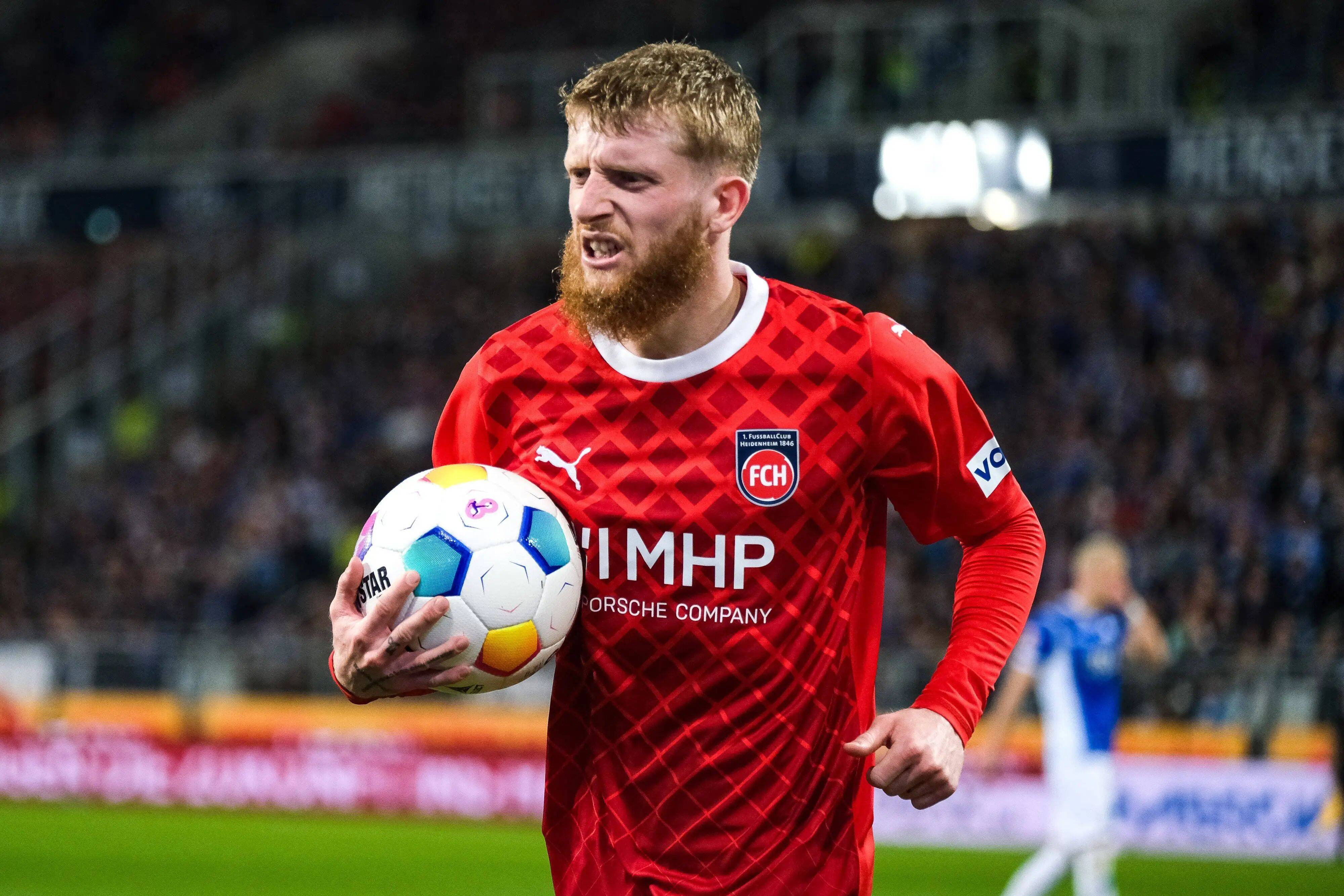 包含加时末段德国杯焦点战，巴塞罗那绝杀压哨，目标明确，更衣室氛围转暖的词条