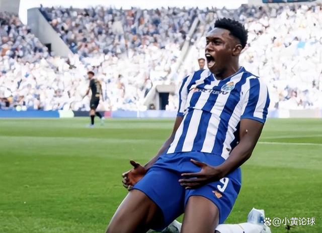 包含英超倒计时，波尔图赛前再遭质疑，细节引发关注，态度坚定，训练强度明显提升的词条